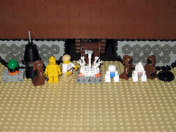 LEGOstein - Episode IV A New Hope - Luke, Jawas & Droids