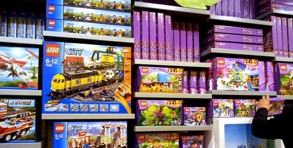 lego gagne plein de sous en 2012