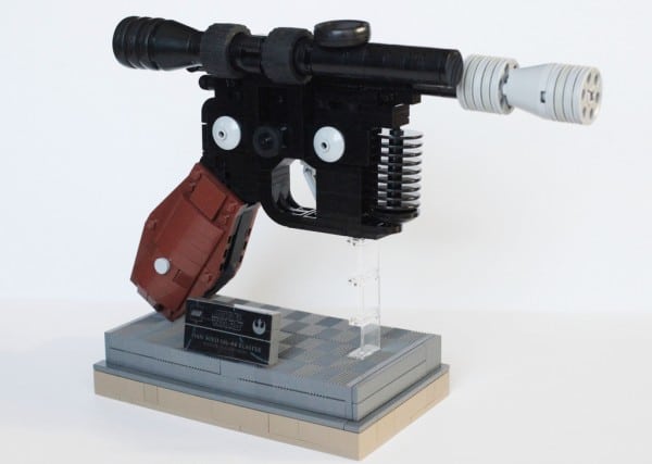 Han Solo's DL-44 Blaster Pistol par Captain Infinity