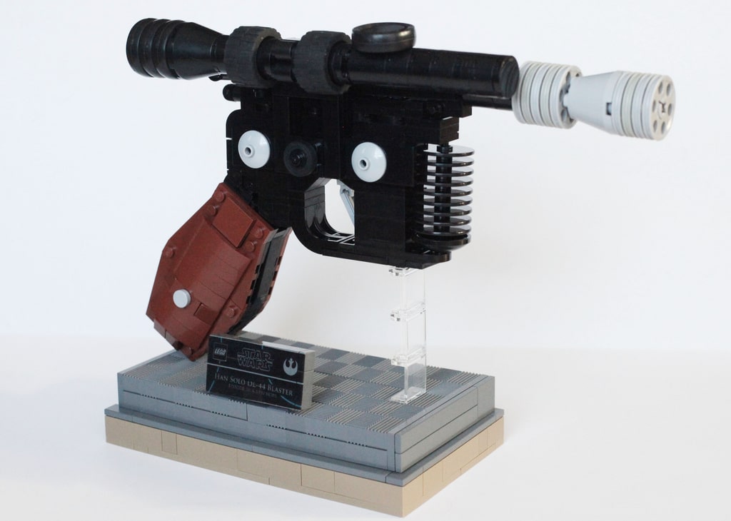 L'arme du crime : DL-44 Heavy Blaster Pistol - Hoth Bricks