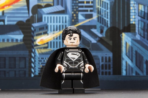 San Diego Comic Con 2013 Exclusive Minifig - Superman (Black Suit)