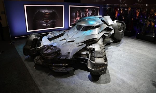 batman v superman batmobile