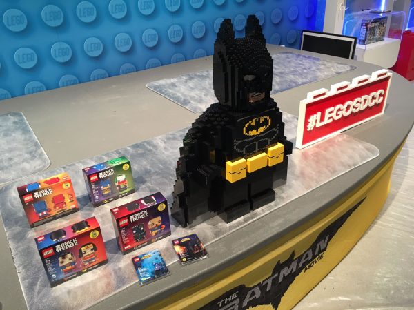 lego exclusives products san diego comic con giveaway 1