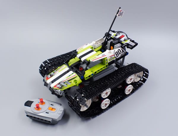Lego Technic 42065 - Le bolide sur chenilles télécommandé - NEW