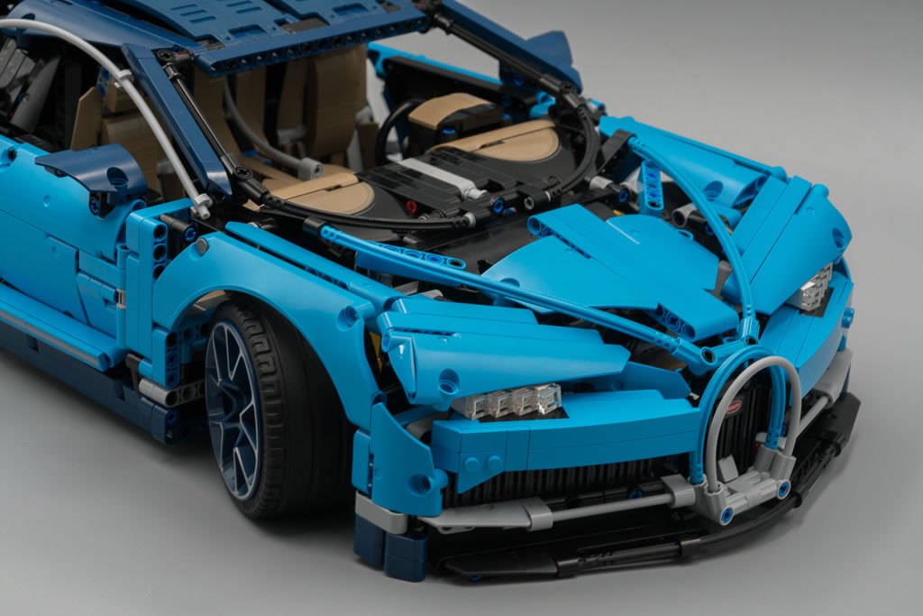 LEGO Technic Bugatti Chiron Review 