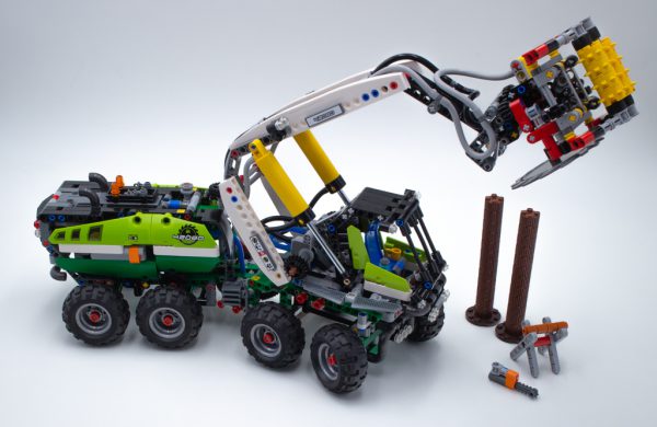 LEGO Technic 42080 Forest Machine