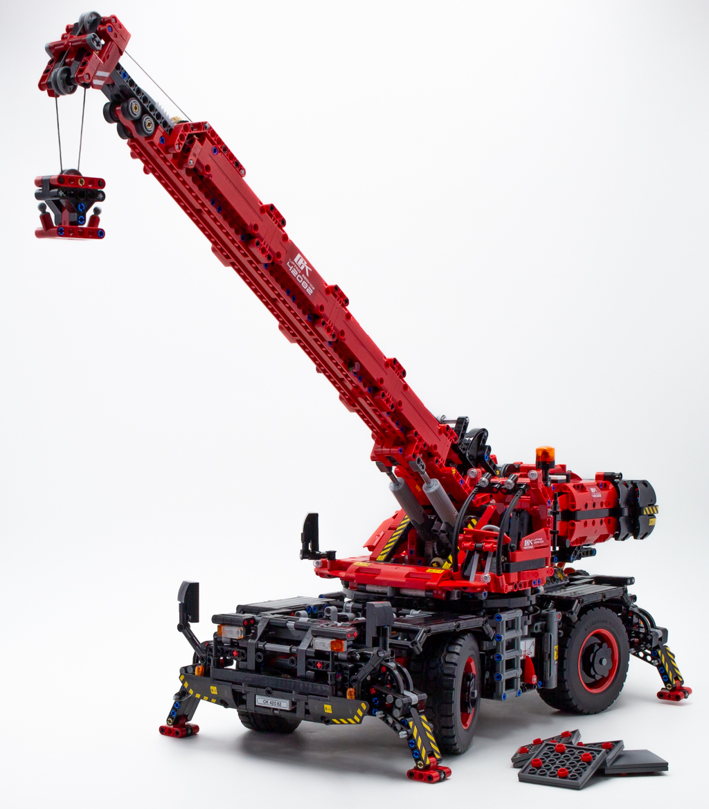 lego technic camion rouge