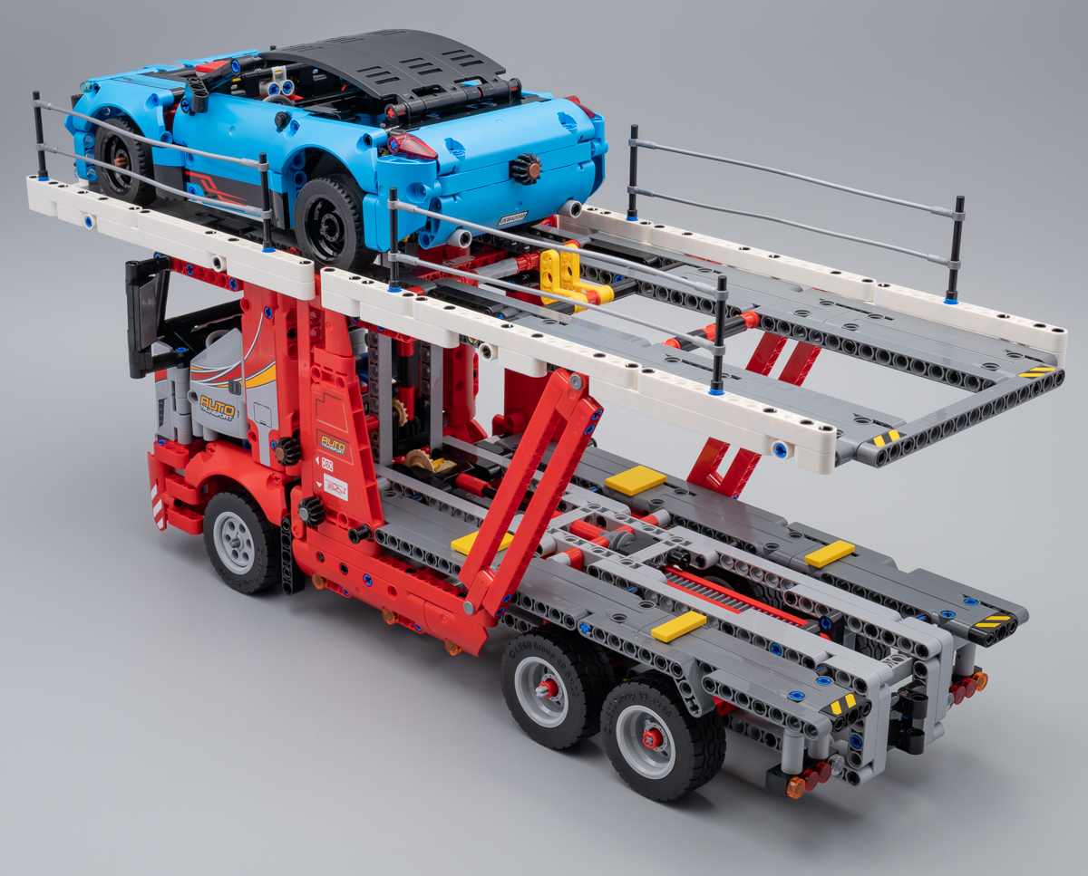 ▻ Review : LEGO Technic 42098 Transporter - HOTH