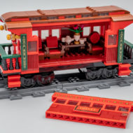 71044 Disney Train and Station