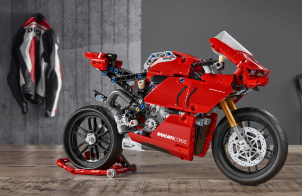 42107 Ducati Panigale V4 R