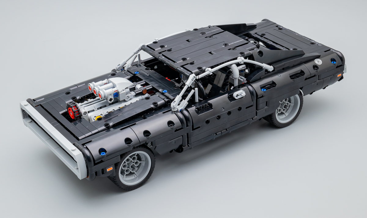 Dom's Dodge Charger (LEGO Technic - 42111) - Review - Brickonaute