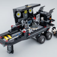 76160 Batman : Mobile Bat-Base