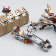 LEGO Star Wars 75299 Trouble on Tatooine