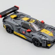 LEGO Speed Champions 76903 Chevrolet Corvette C8.R Race Car and 1968 Chevrolet Corvette