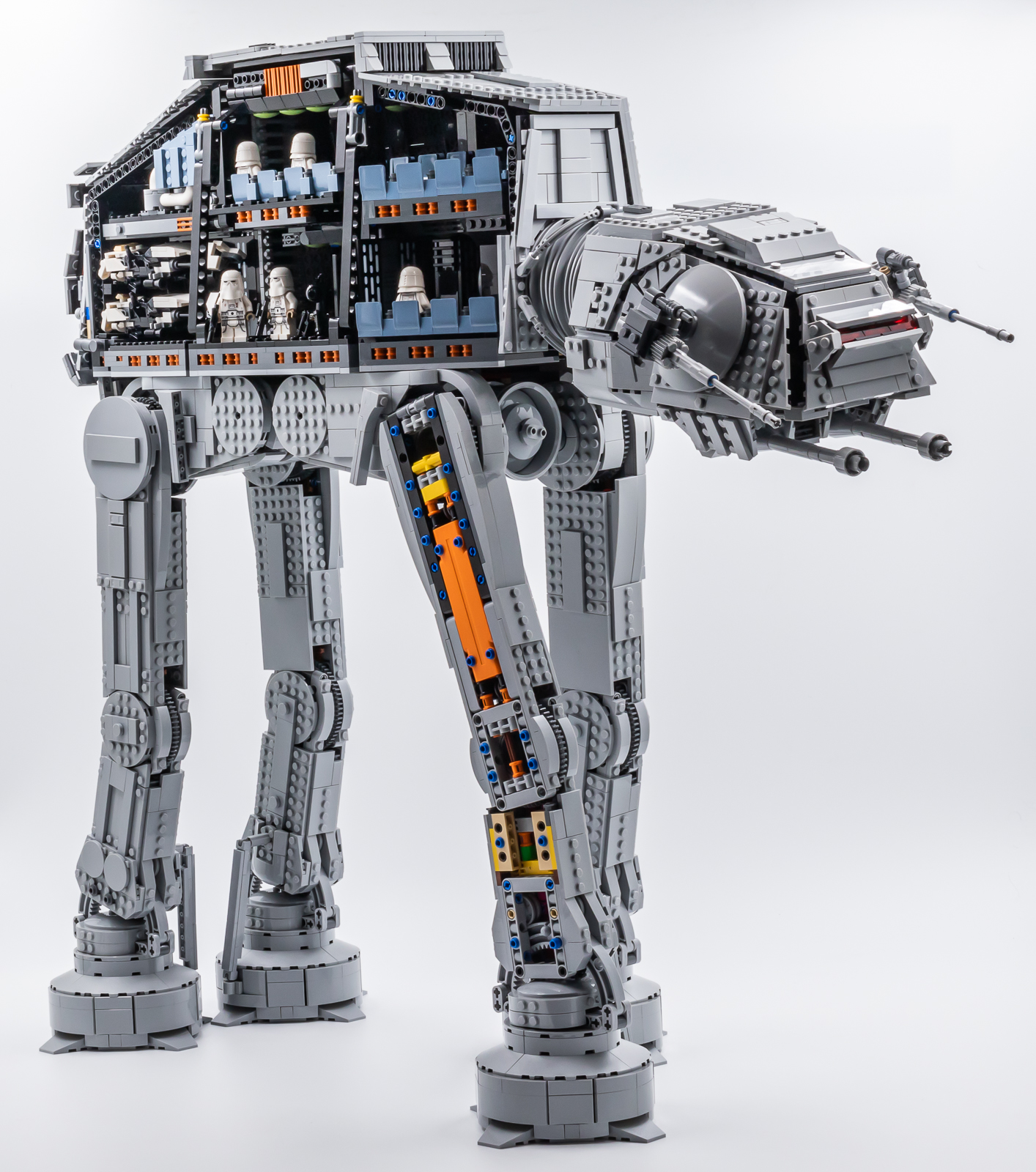 ▻ Review : LEGO Star Wars Ultimate Collector Series 75313 AT-AT - HOTH  BRICKS