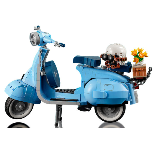 10298 lego vespa 125 3