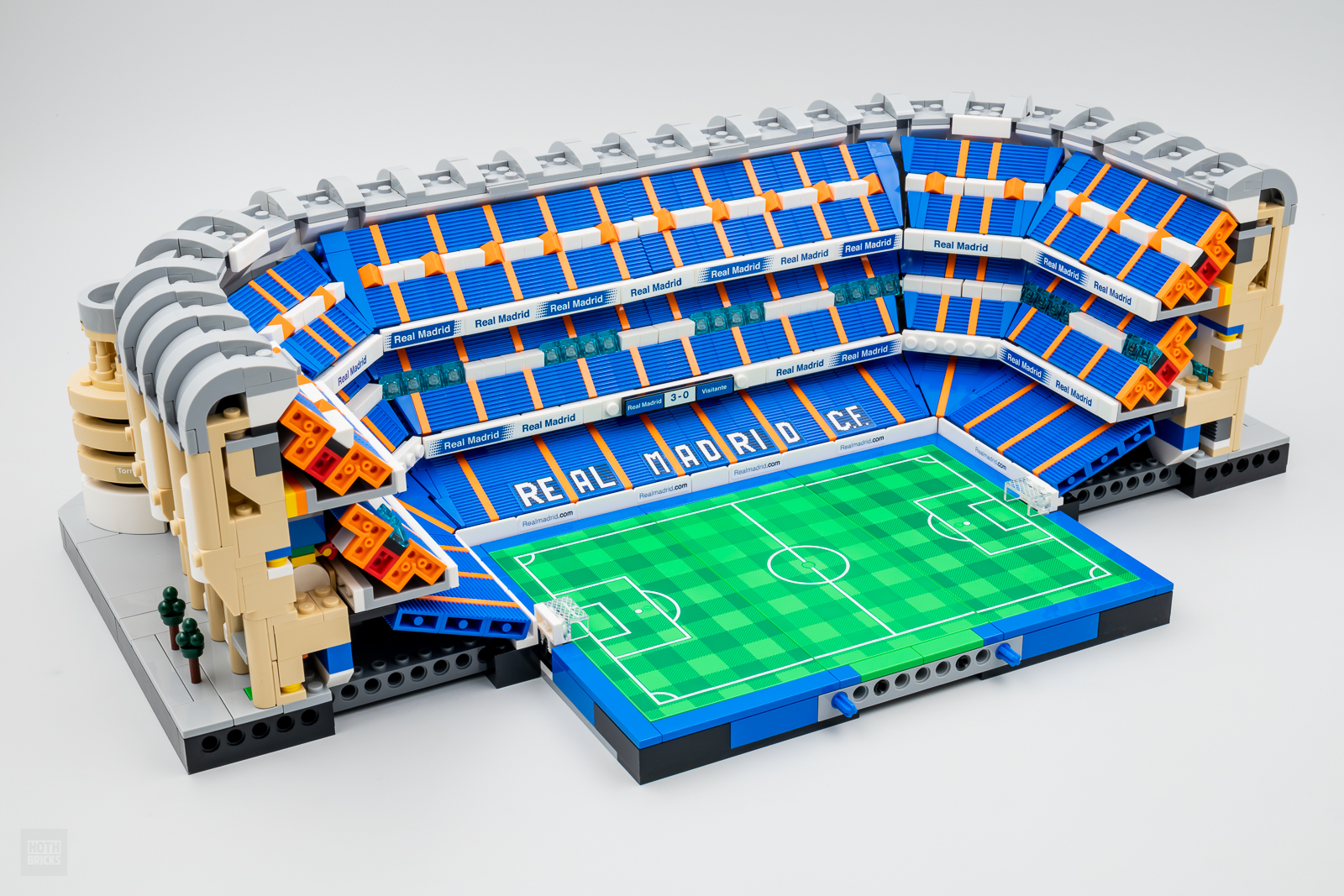 LEGO Creator Expert 10299 Real Madrid – Santiago Bernabéu Stadium [Review]  - The Brothers Brick