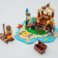 lego 40566 ray the castaway 3