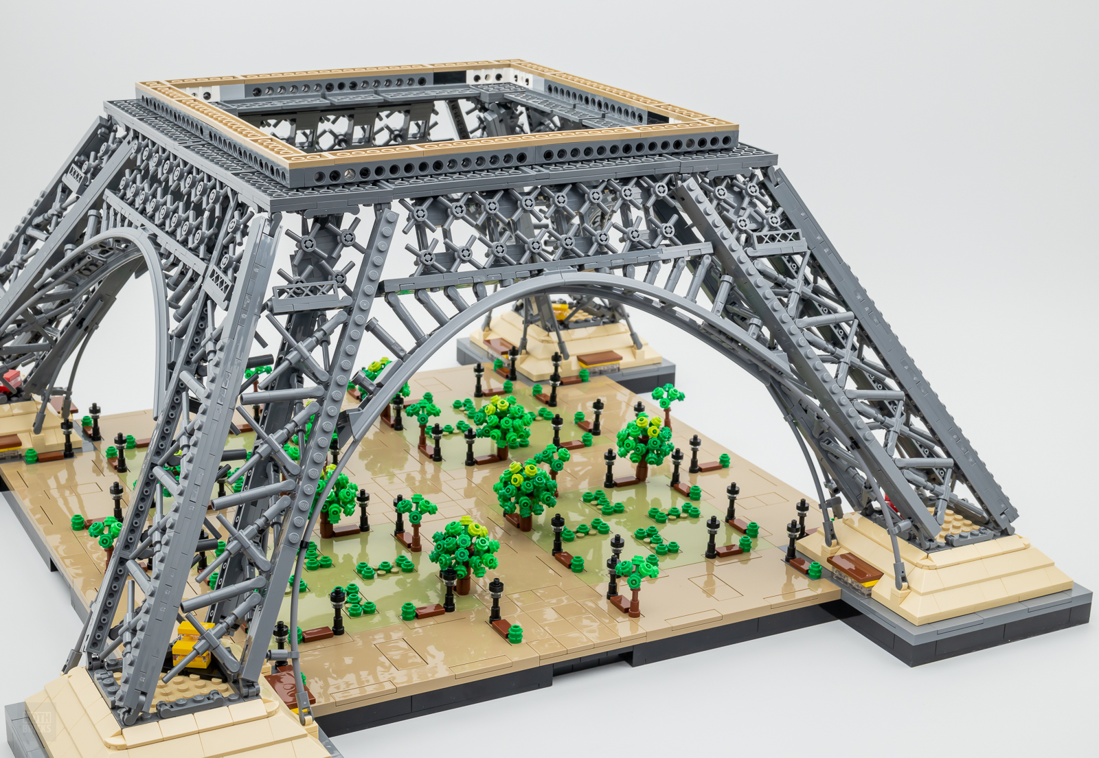 ▻ Rapidamente testato: LEGO ICONS 10307 Torre Eiffel - HOTH BRICKS