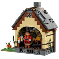 21341 lego disney hocus pocus sanderson sisters cottage 5