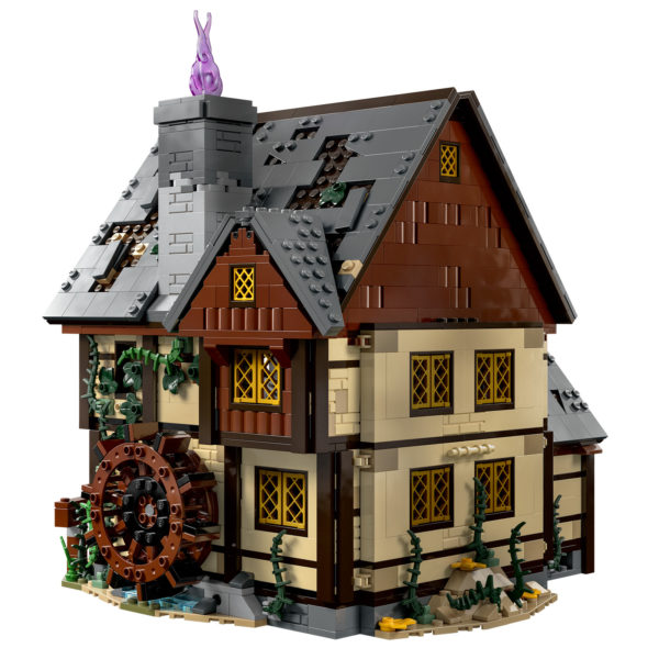 21341 lego disney hocus pocus sanderson sisters cottage 6