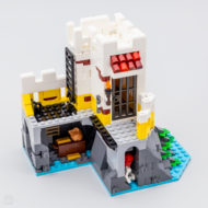 lego icons 10320 eldorado fortress 9