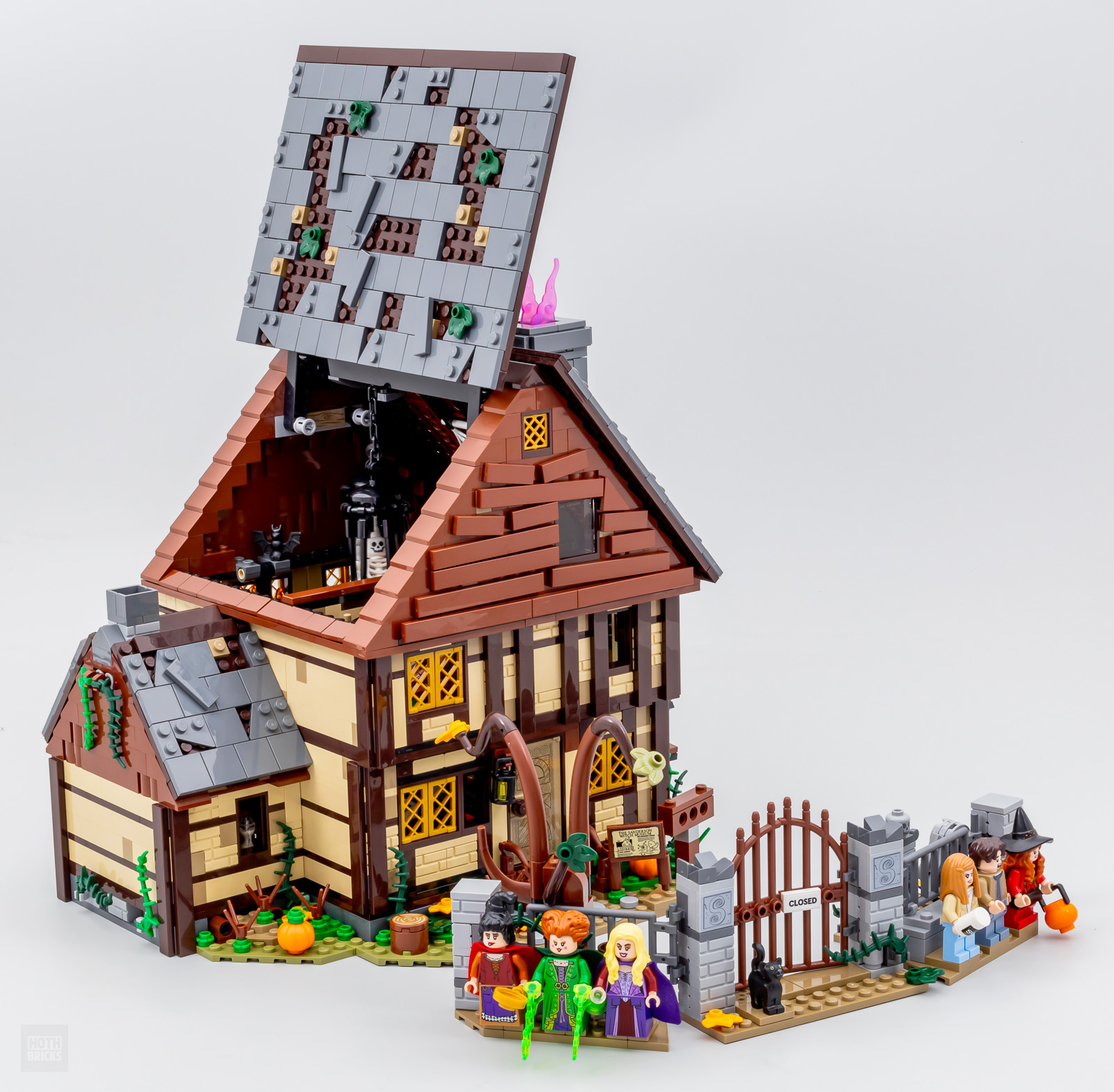 La maison de Là Haut en lego, - La Bonbonnière -Tatouage
