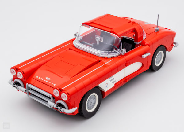 LEGO ICONS 10321 corvette 1