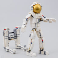 31152 lego creator space astronaut 4