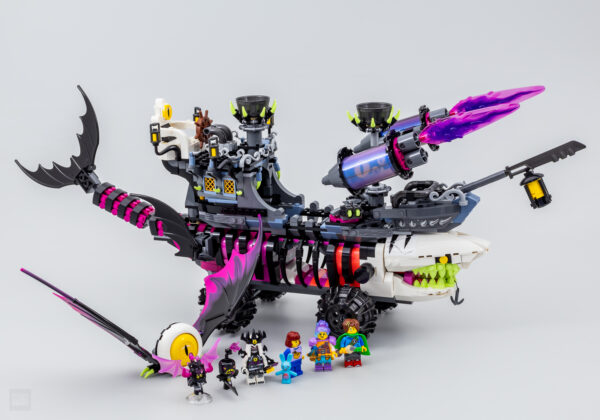 71469 lego dreamzzz nightmare shark ship 1