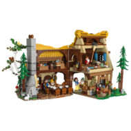 43242 lego disney snow white seven dwarfs cottage 5