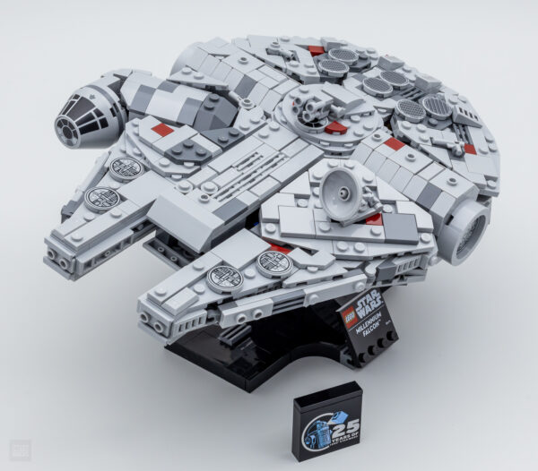 75375 lego starwars starship collection millennium falcon 21