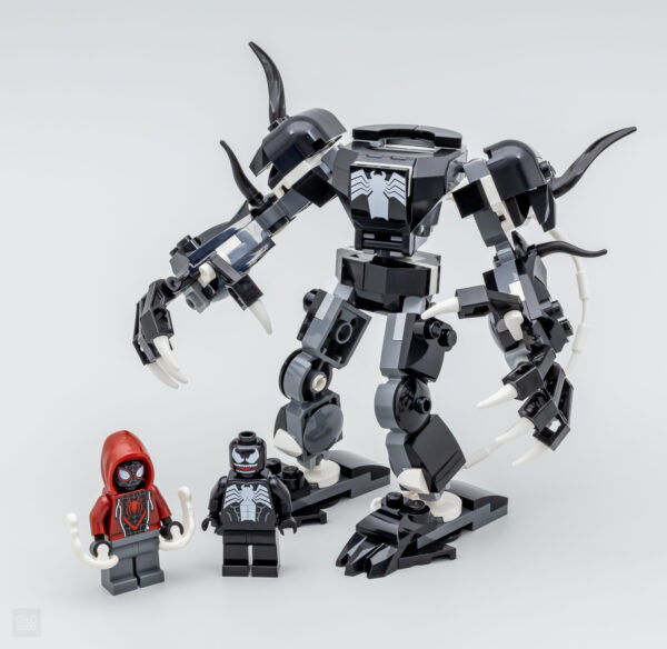 76276 lego marvel venom mech armour vs miles morales 1