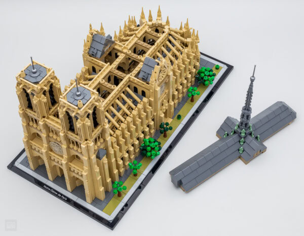 21061 lego architecture notre dame de paris 18