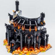 lego icons lord rings 10333 barad dur 7