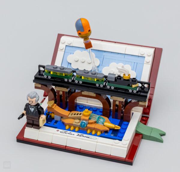 40690 lego tribute jules verne books gwp 2024 2 2