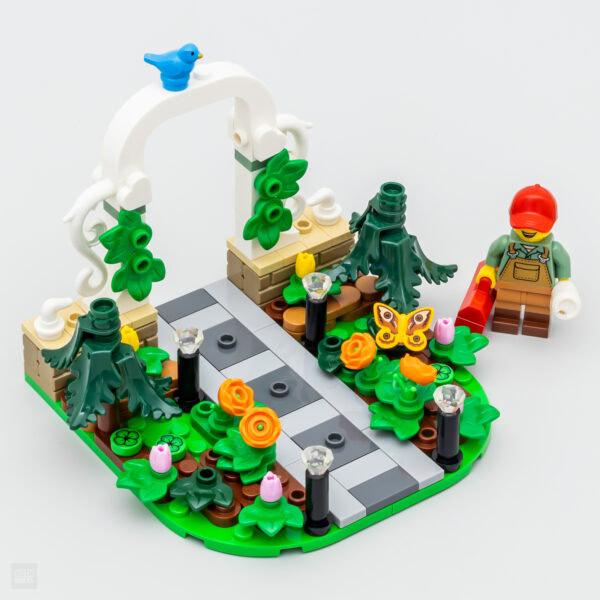 lego botanicals 5009005 entrance gate gwp 2024 6