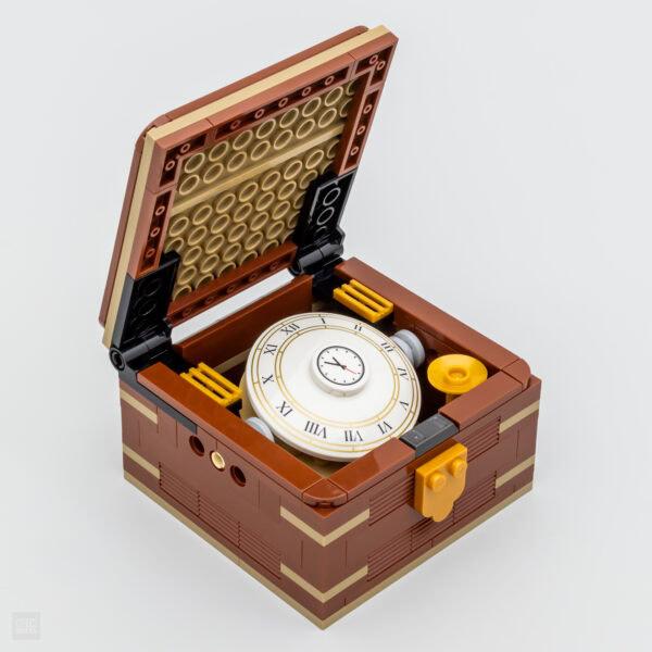 lego 5009045 marine chronometer insiders reward 2024 5