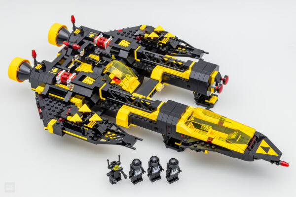 Très vite testé : LEGO ICONS 10355 Blacktron Renegade