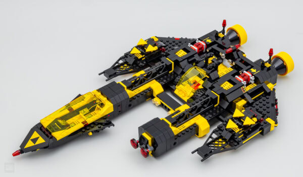 10355 lego icons blacktron renegade review 6