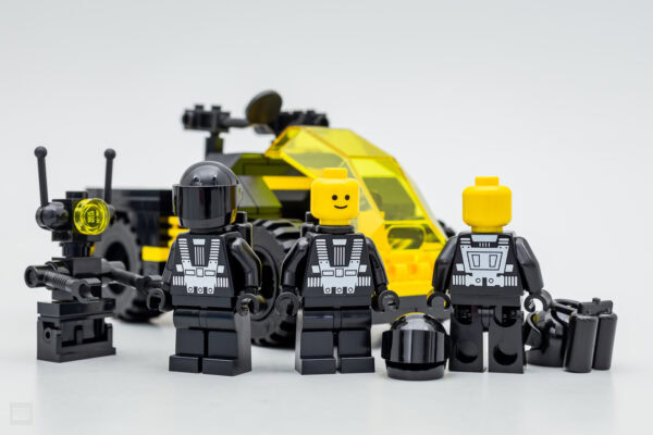 10355 lego icons blacktron renegade review 7