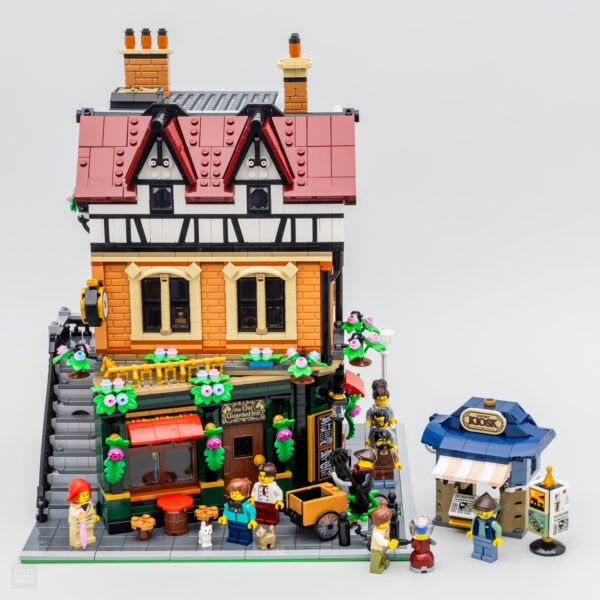 40757 lego icons corner kiosk gwp 1