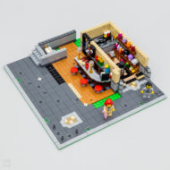 lego icons modular 10350 tudor corner 3