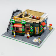 lego icons modular 10350 tudor corner 6