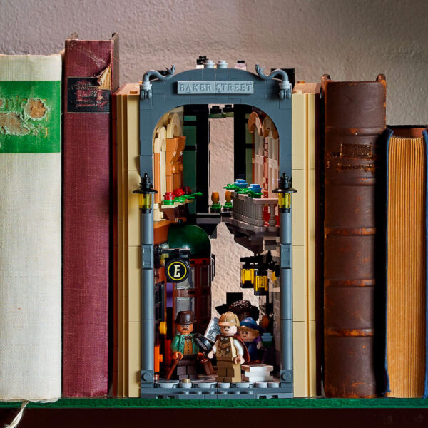 10351 lego icons sherlock holmes book nook 4